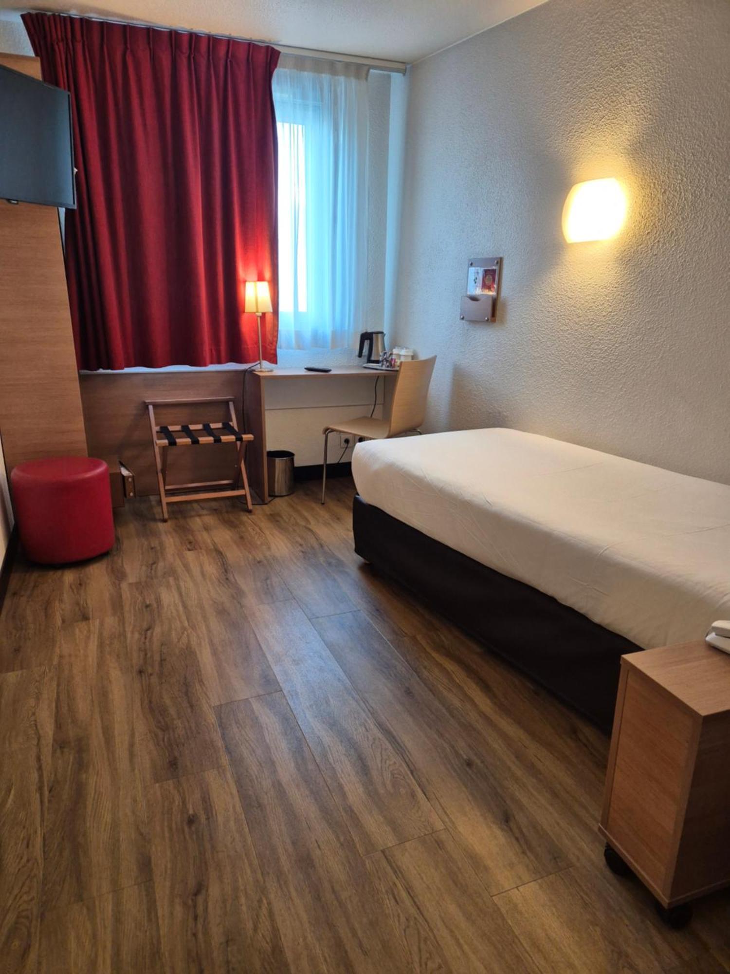 Hotel Campanile 12 - Bercy Village 3*