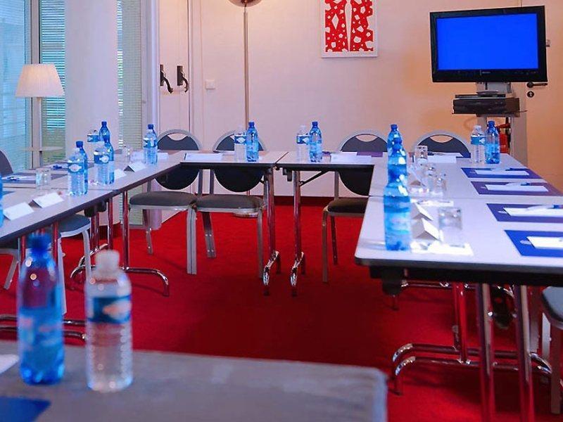 Hotel Campanile 12 - Bercy Village 3*