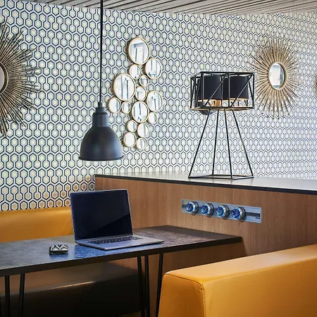 Hotel Campanile 12 - Bercy Village Paris