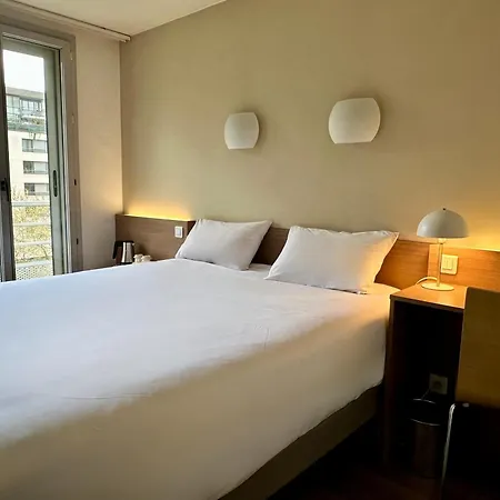 Hotel Campanile 12 - Bercy Village 3*