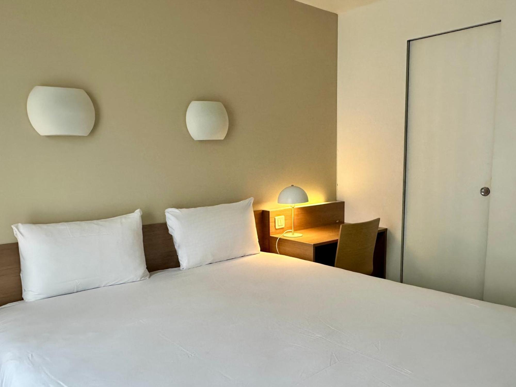 Campanile 12 - Bercy Village 3* Parigi