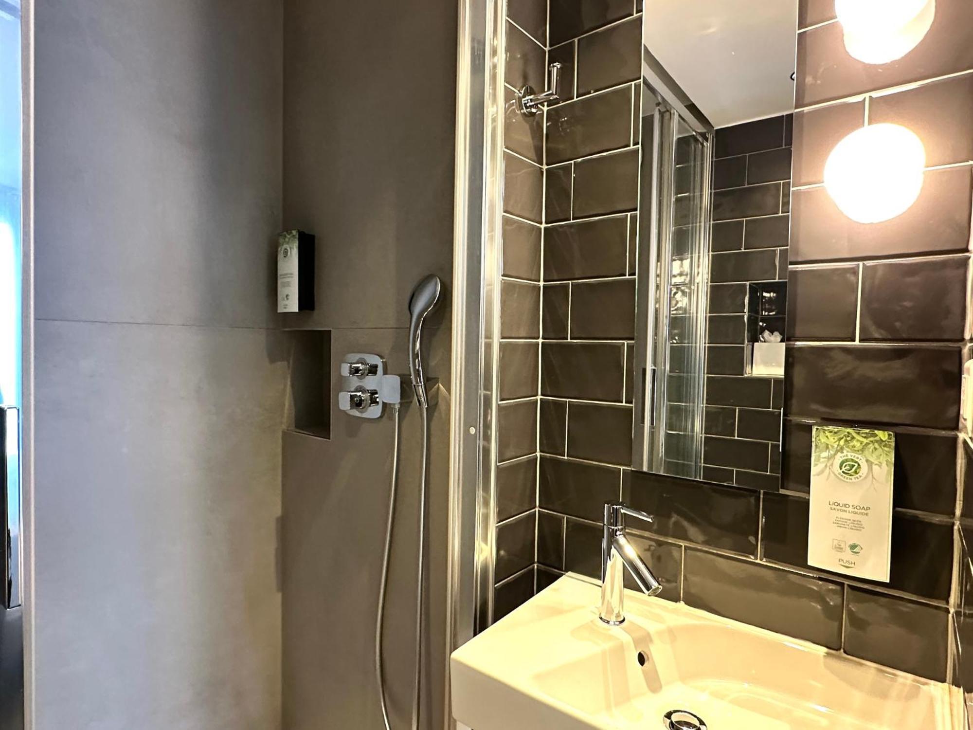 Campanile 12 - Bercy Village Hotel