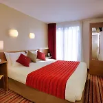 Hotel Campanile 12 - Bercy Village